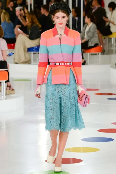 Look 23